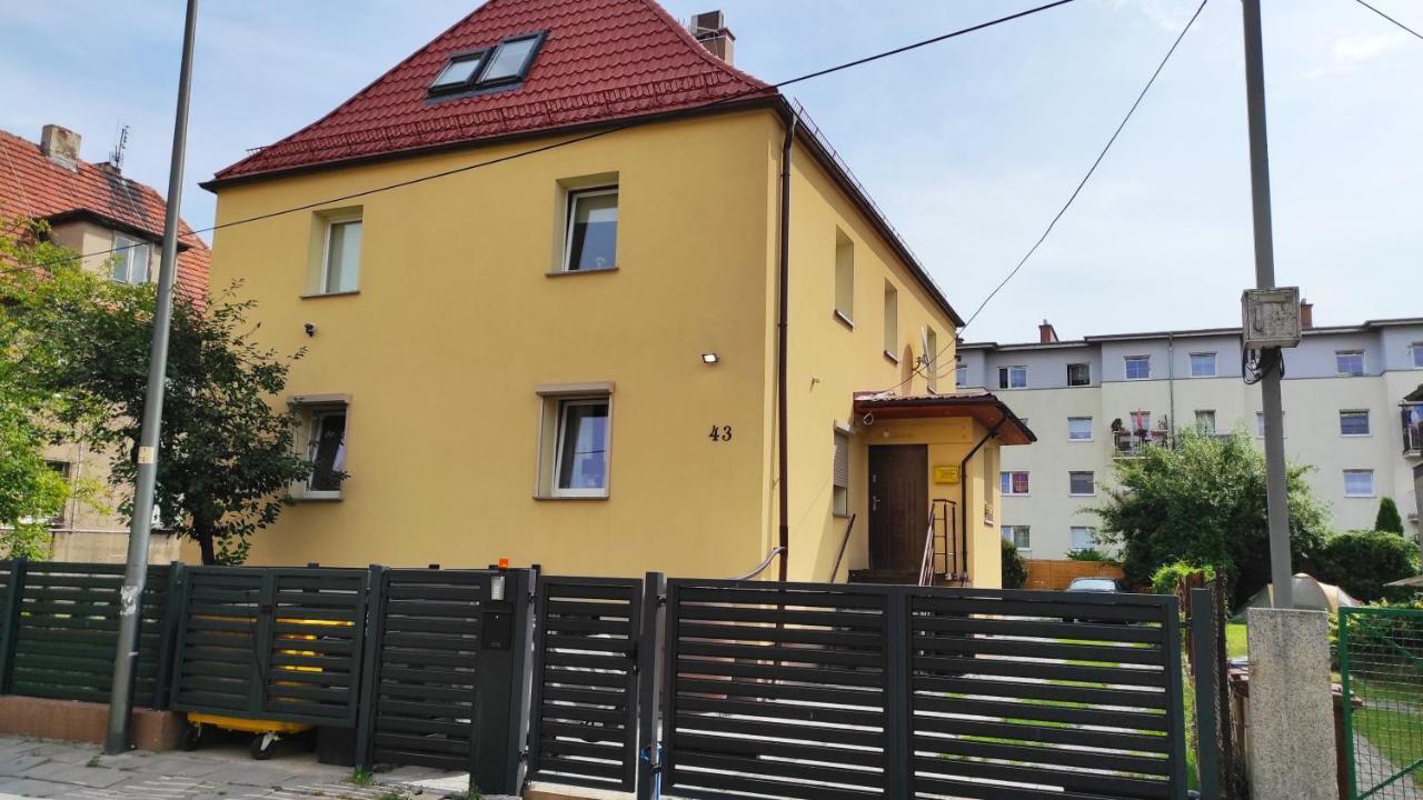 Apartament Przy Wroclawskim Stadionie Kültér fotó